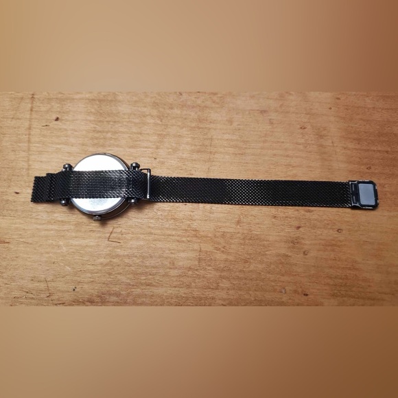 Women’s black sparkly watch - Picture 6 of 6